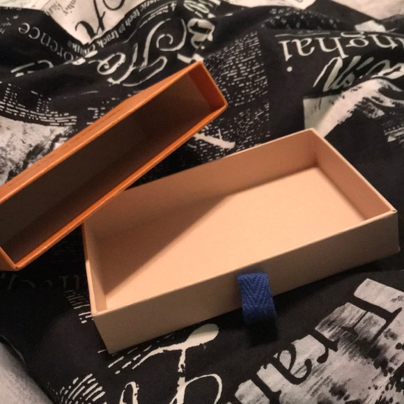 authentic louis vuitton wallet box - Picture 2 of 3